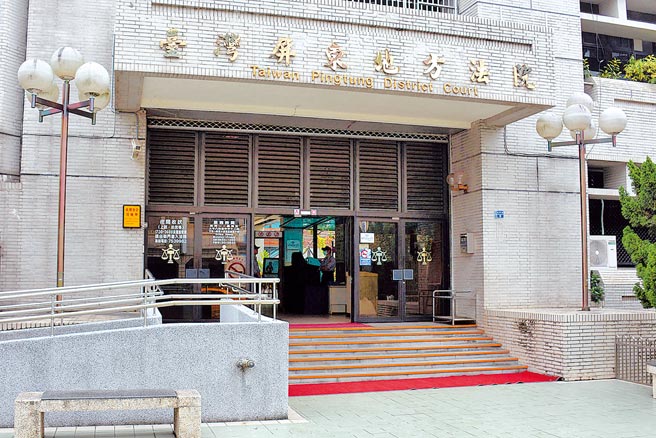 周士渊前妻毁灭式爆料，声称周和台中直播主在频道上拍摄多P无码A片，但因无法证明情节为真实，因此一审判赔20万元。（林和生摄）