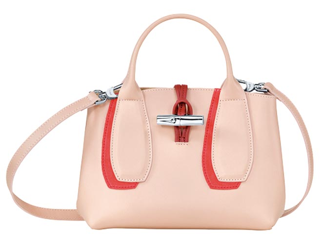 新光三越台中中港店LONGCHAMP Roseau Shadow手提包，推荐价2万600元。（新光三越提供）