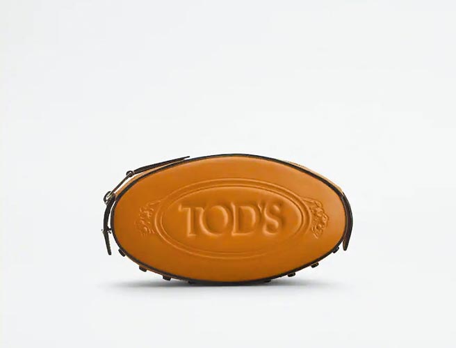 4月21日新光三越TOD’S BOW迷你斜背小包，推荐价4万5700元。（新光三越提供）