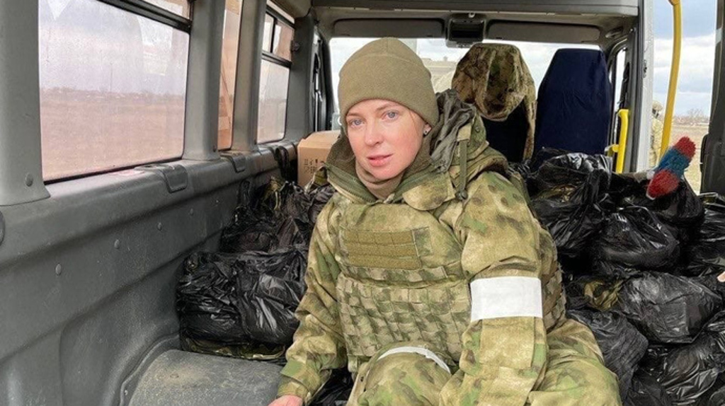 俄乌战争爆发后，娜塔莉亚前往乌克兰南部分派人道救援物资。(图/RIA Novosti)(photo:ChinaTimes)