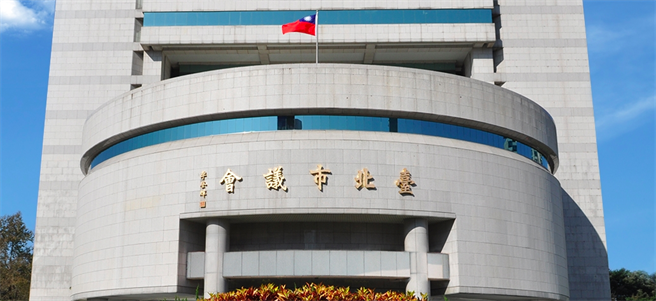 北市联医副总院长黄弘孟确诊，19日赴议会开会。（摘自议会官网）