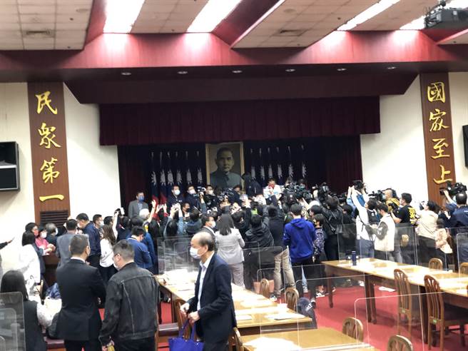 财委会审查国务机要费(图／吴静君摄)