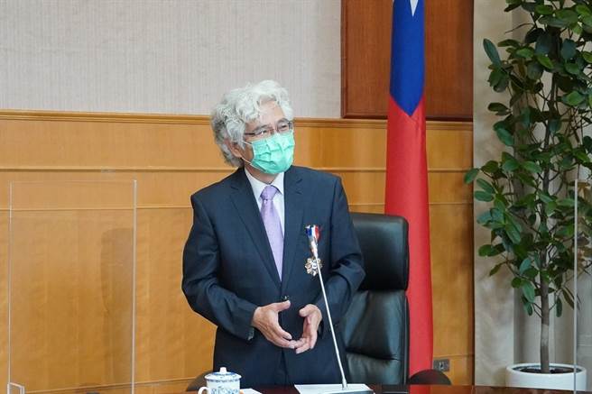 行政院人事行政總處前人事長施能傑。(考試院提供)