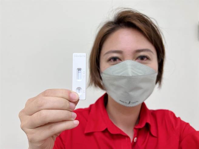 民進黨台北市士林北投區擬參選人林延鳳表示自己快篩陰性。（林延鳳提供）