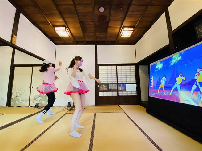 淡水古蹟博物館將在4月29日舉辦日宅尬舞趣活動，參加者需著粉紅色蓬蓬裙。（淡水古蹟博物館提供）