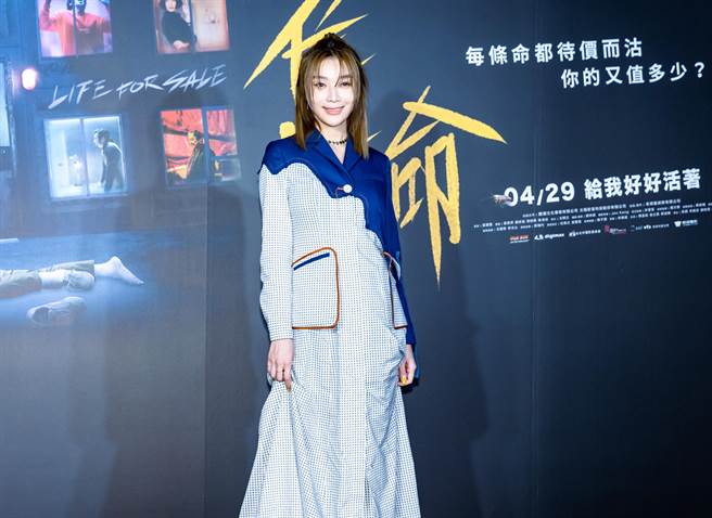 蔡淑臻性感裸背是电影一大看点。（罗永铭摄）