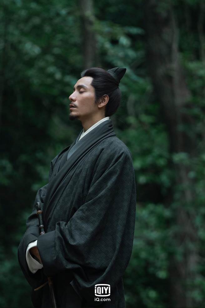 陈坤饰演陈恭，表示被角色个性打动。（爱奇艺提供）