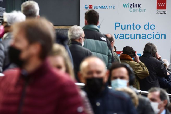 近期傳出西班牙一名醫護人員在短短20天內確診2次，創下新冠肺炎爆發以來二度感染的最短間隔時間。(圖/路透社) 