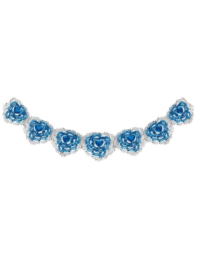 蕭邦藍寶石項鍊，7顆總重38.25克拉心形切割藍寶石，2176萬元。（CHOPARD提供）