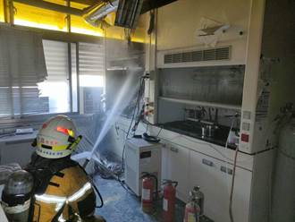 高科大建工校區火警 實驗室冒濃煙 幸未釀傷亡