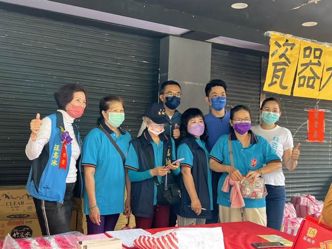 国民党立委蒋万安（中）。（黄婉婷摄）