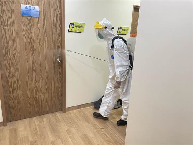 大埔派出所3次大消毒，上午10點恢復正常運作。（彰化警分局提供／吳敏菁彰化傳真）