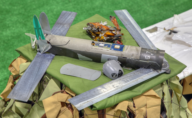 五角大厦发言人柯比（John Kirby）说，「凤凰幽灵」（Phoenix Ghost）是特别针对乌克兰实际需求迅速研制的崭新无人机，类似「弹簧刀」（Switchblade），但性能有所不同，图为叙利亚恐怖份子掳获的「弹簧刀」。（达志影像/Shutterstock）