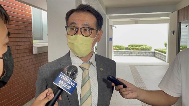 立法院民進黨團幹事長鄭運鵬今（22日）回應，國務機要費本來就針對總統個人，國民黨批評修法只為一個人，當然就只為「總統」。（葉書宏攝）