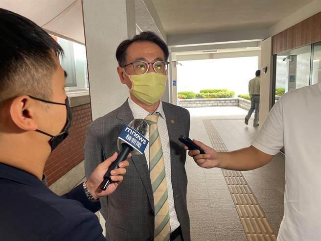 立法院民進黨團幹事長鄭運鵬表示，「連續2次出狀況，不可思議，一定有問題！」辭職與否跟真相無關，應清楚告知社會大眾真相。（葉書宏攝）