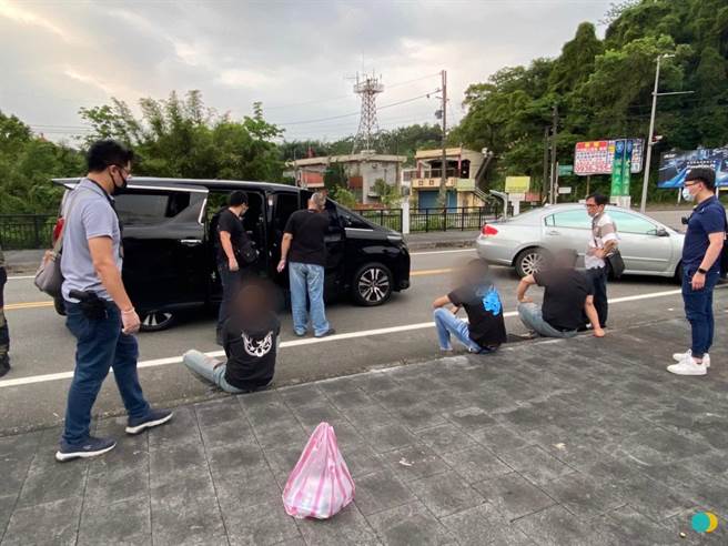 警方逮捕相關涉案黑幫份子。（警方提供）