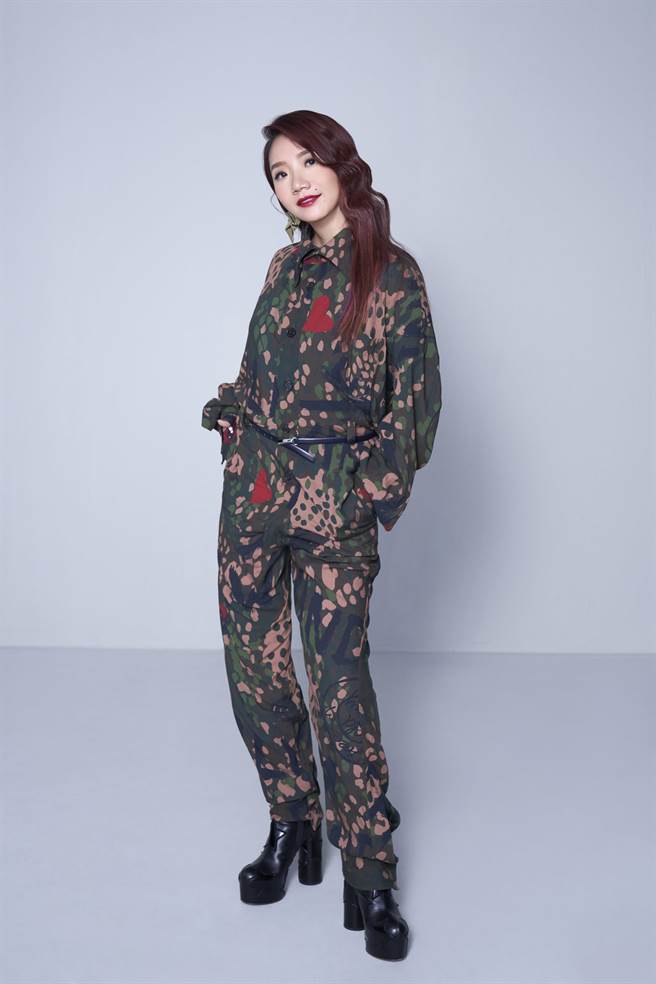 陶晶莹近日斜杠开设YouTuber频道《WOW桃姐》。（Wow 桃姐频道团队提供）