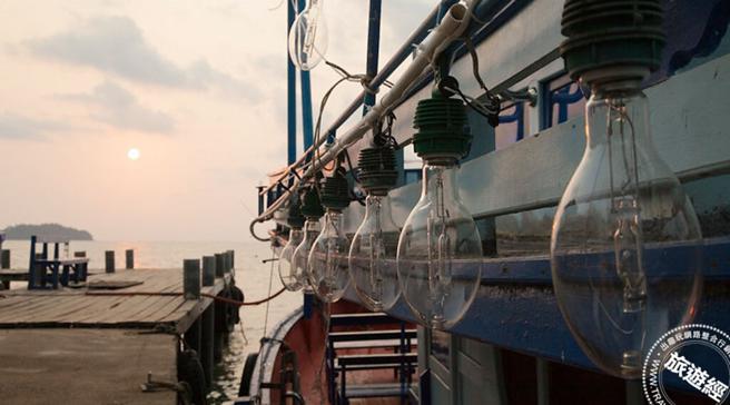 夜晚超夯的夜钓小管体验