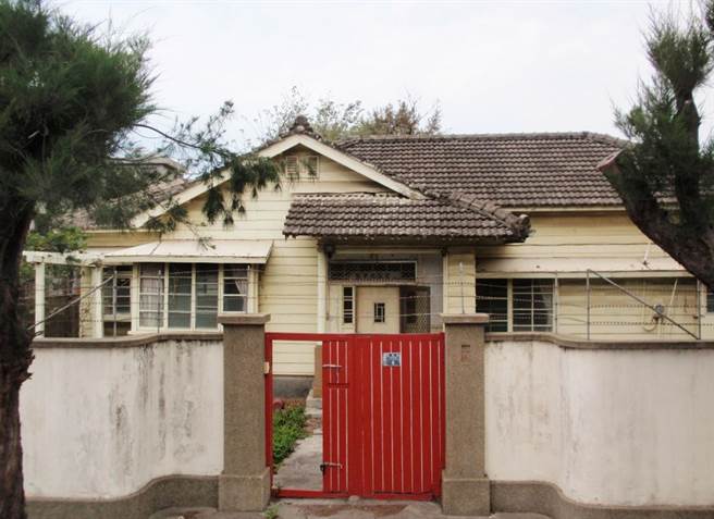 1944年兴建的台中港副首长日式宿舍，至今走过78年岁月，市政府公告登录为台中市歷史建筑。（台中港务分公司提供）