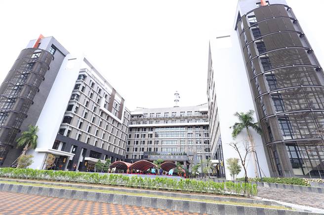 因應疫情升溫，台中市警察局已開始啟動「分組、分時段、分流辦公作業」之勤務執行等3種減災應變計畫。（台中市警察局提供／張妍溱台中傳真）