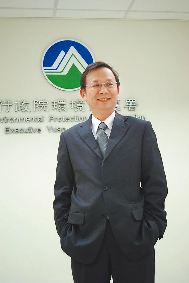 前行政院環保署長沈世宏退休後，仍致力於改善室內空氣品質的工作。圖／空安會提供