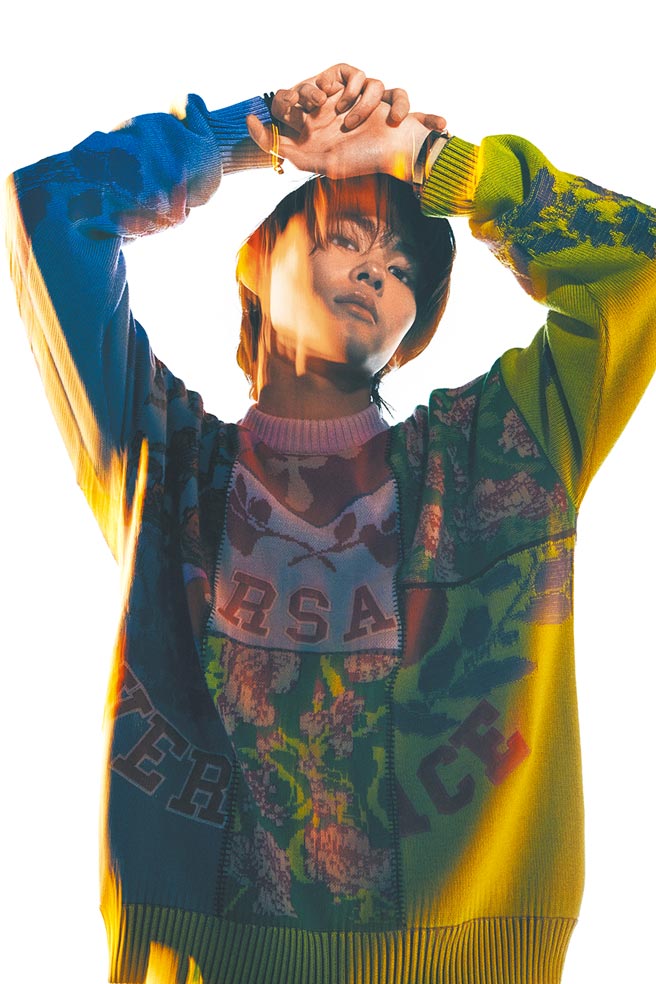 歌舞伎演员市川染五郎功力强大，穿起Versace不输一线超模。（Versace提供）