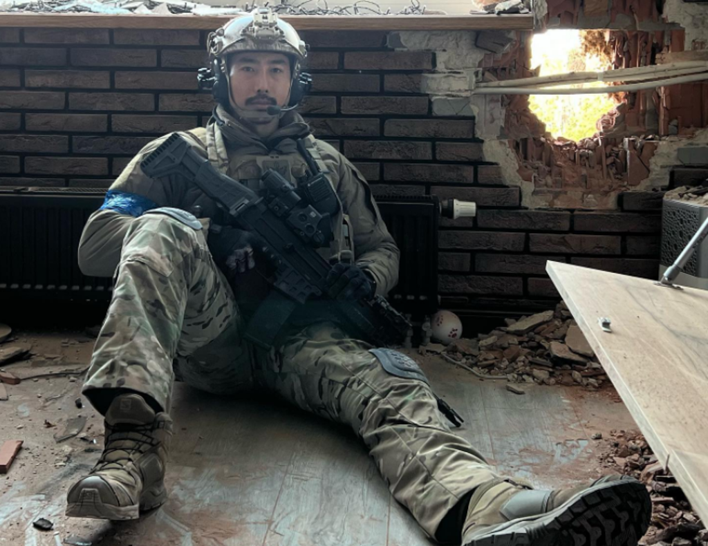 远赴乌克兰参战的南韩网红李根大尉。（图／截自(photo:ChinaTimes)