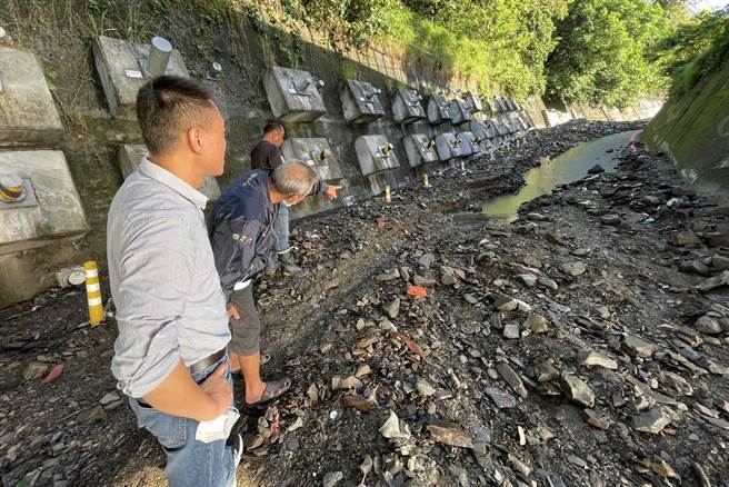 昨晚强降雨引发大量土石流，台东多良火车站今闭园1天。（民眾提供）