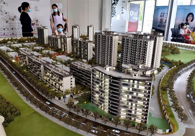 高房价青年压力大 把未来几代人的财富都透支。示意图／中新社