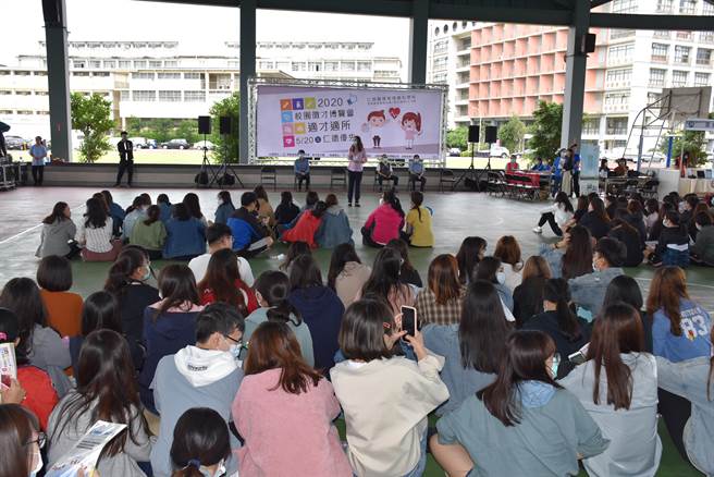 苗栗縣後龍鎮仁德醫專23日傳出6名學生確診，4個班級將停課10天。（謝明俊攝）