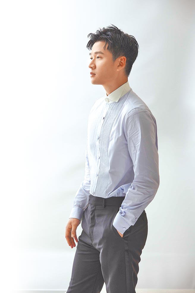 周興哲近來釋出新歌，攜手國際歌手JP Saxe跨海合唱。（星空飛騰提供）