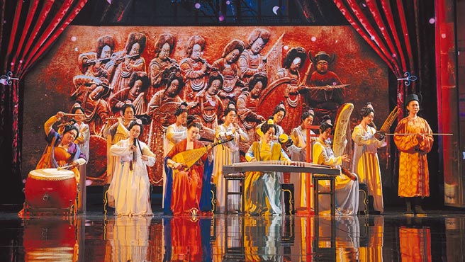 《国家宝藏》第2季由知名演员宋佳（红衣）演绎最美琵琶。（中视提供）