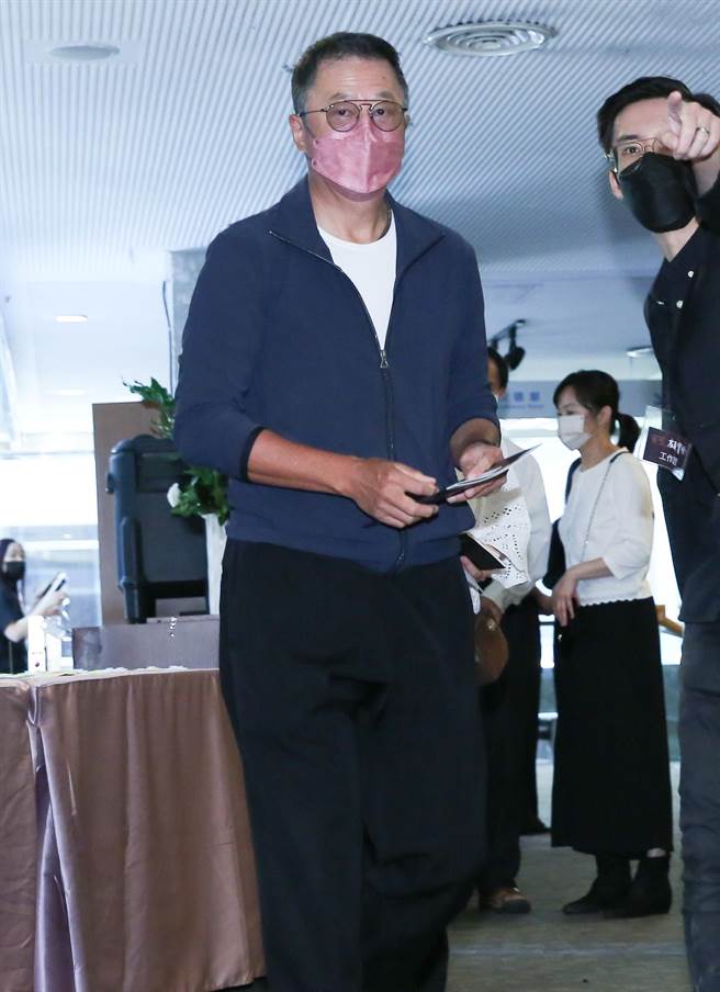 王伟忠出席顾宝明纪念追思会。（陈俊吉摄）