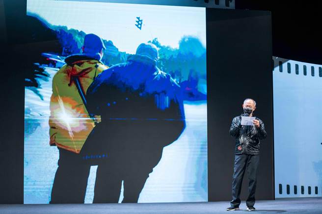 金士杰诉说对好友顾宝明的思念。（《 安可，顾宝明！》追思会提供）