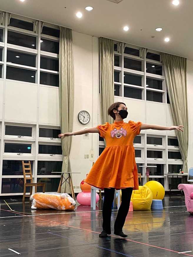 Lulu配文写下看我夺开心～