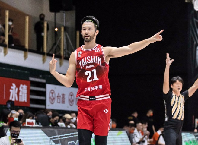 簡浩今天末節投進4顆三分球、獨拿14分。(夢想家提供)