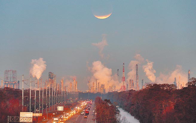 图／美联社、路透