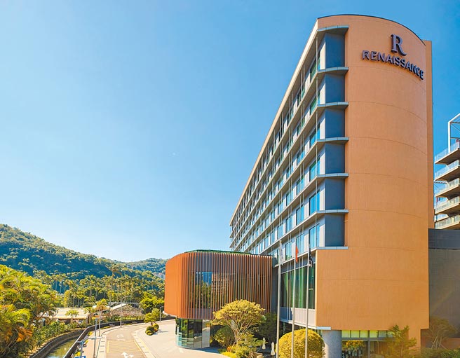 坐擁綠意山景的台北士林萬麗酒店，令人輕鬆感受城中「世外桃源」的度假氛圍。圖／台北士林萬麗酒店提供