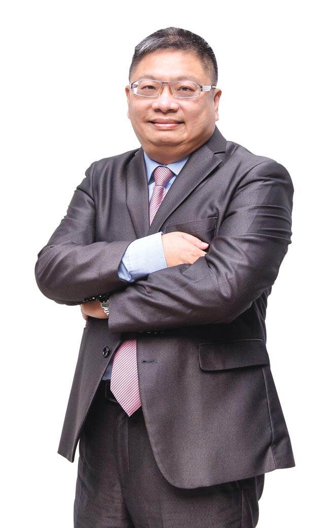 启发投顾分析师赵彭博