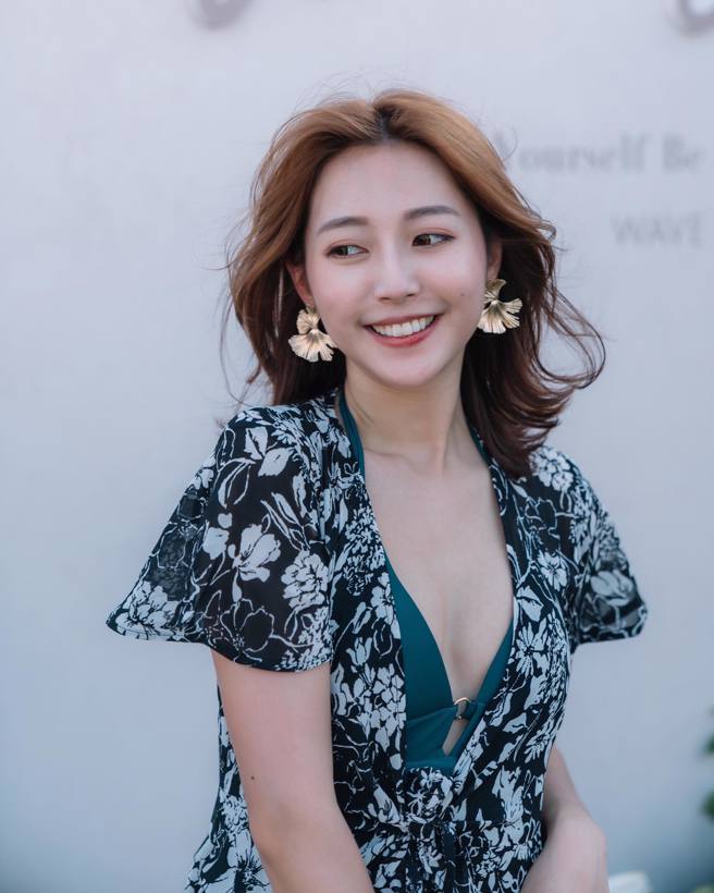 饒詩婕笑容甜美，身材又超級好，成為新一代表特女神。(圖/饒詩婕 IG)