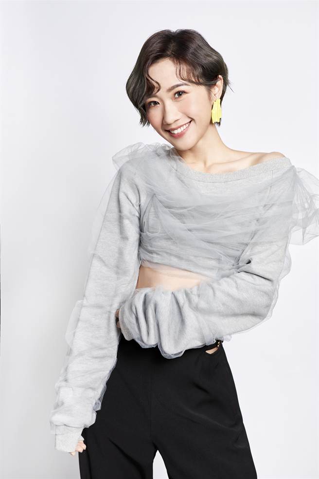 原定担纲澎湖花火节开幕主持人的LULU因同团员快筛阳性，澎县府临时决定更换人选。（澎湖县政府提供）