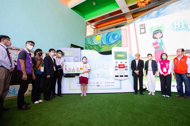 「班班有冷氣」計畫正式啟動，中小學生可以在舒適的教室中上課。（教育部提供／林志成台北傳真）