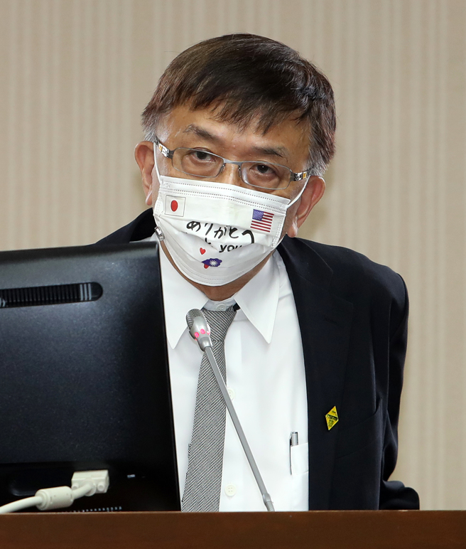 运安会主委杨宏智25日赴立法院交通委员会业务报告，杨宏智表示，预计5月发布台铁太鲁阁号清水隧道重大铁道事故最终调查报告。（图／记者刘宗龙摄）