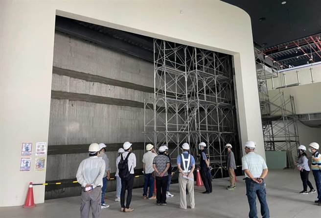 海生館硬體建設已完成，目前在建置內部設包括照明與配管等。（張清照服務處提供）