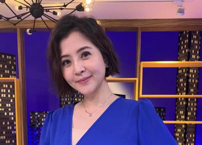 李亮瑾哽咽分享过去为了赚钱遭到强吻的伤心回忆。（卫视中文台）