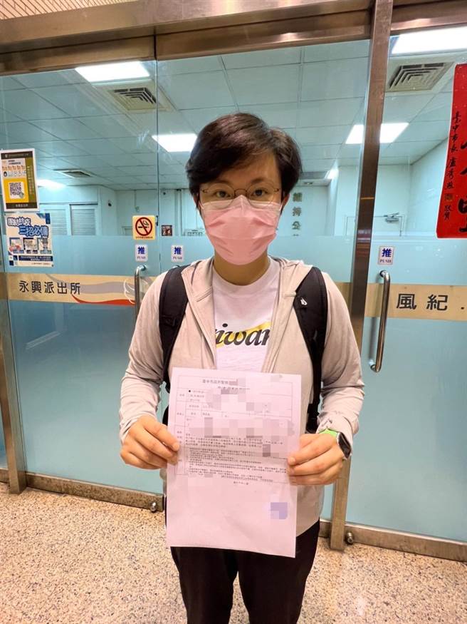 市议员拟参选人陈俞融前往市警第二分局报警。（陈俞融服务处提供／张妍溱台中传真）