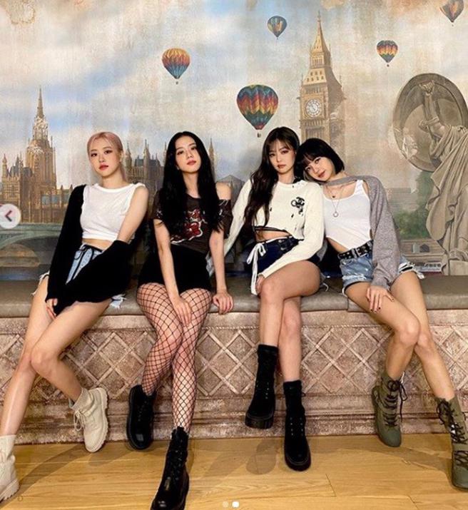 BLACKPINK成員的一雙美腿令人羨慕。（圖／翻攝自IG@blackpinkofficial）