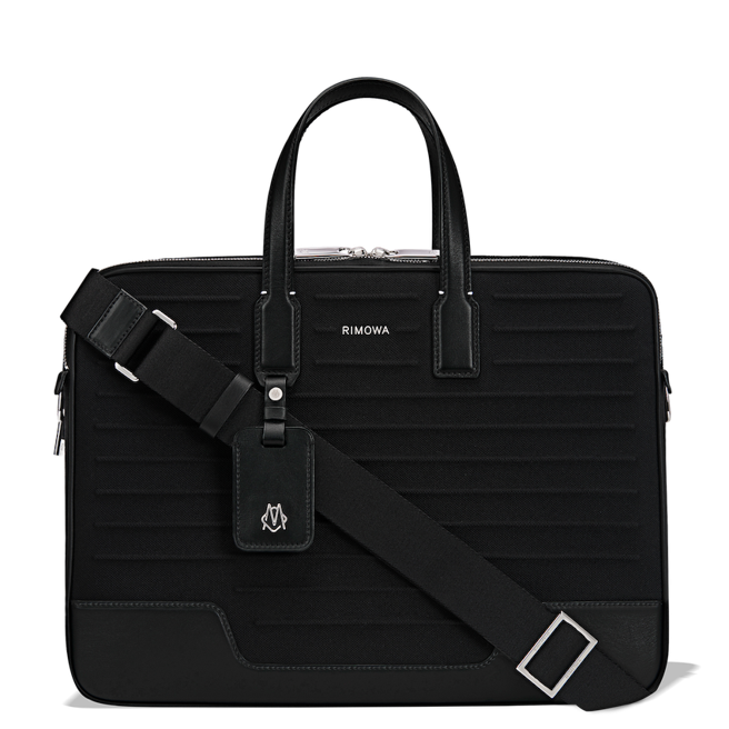 RIMOWA Never Still黑色公事包3萬9500元。（Rimowa提供）