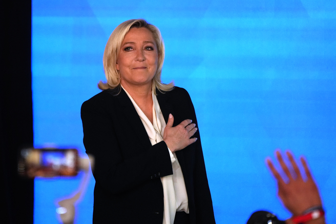 玛琳．雷朋（Marine Le Pen）花了10年功夫，把原本已遭边缘化的极右派带回主流。(图／美联社)