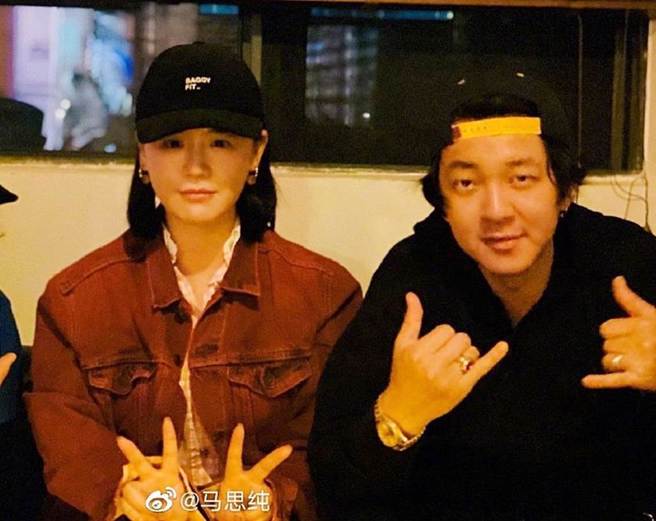 马思纯和张哲轩的恋情，因男方被爆过去有约炮歷史，起初不被外界看好。（图／翻摄自马思纯微博）